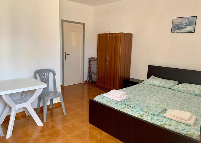Vaso Apts
