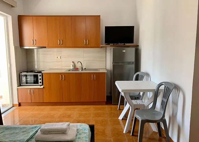 Vaso Apts